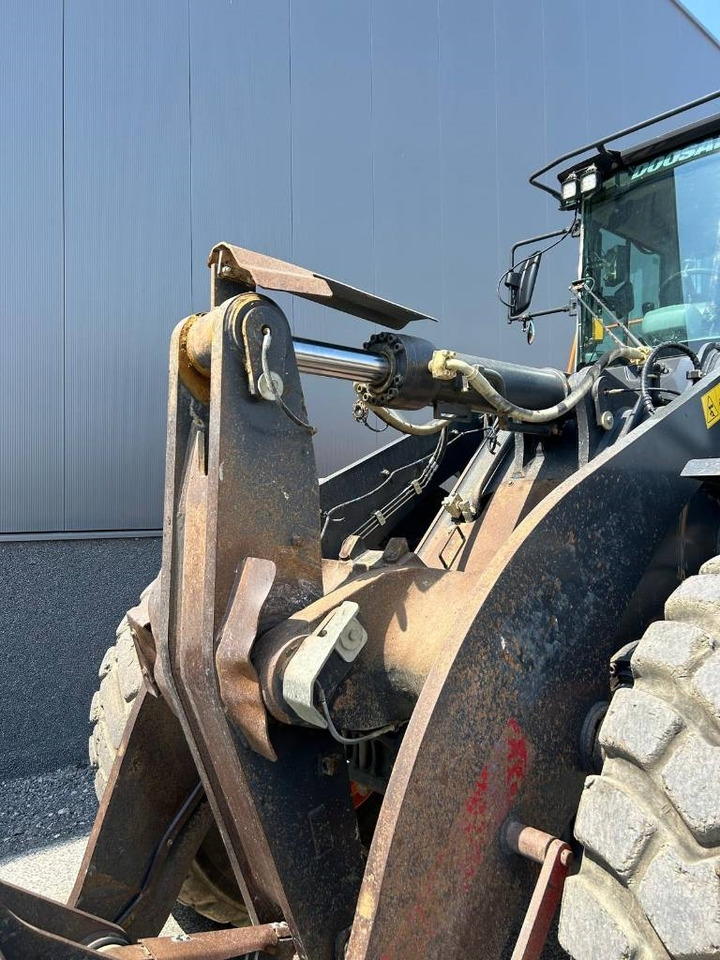Chargeuse sur pneus Doosan DL 420-7 (CDC): photos 34