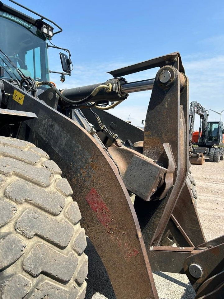 Chargeuse sur pneus Doosan DL 420-7 (CDC): photos 35