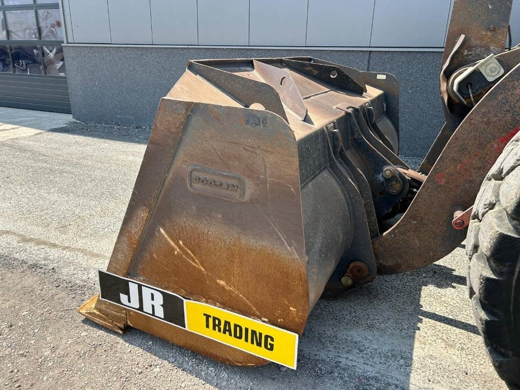 Chargeuse sur pneus Doosan DL 420-7 (CDC): photos 11