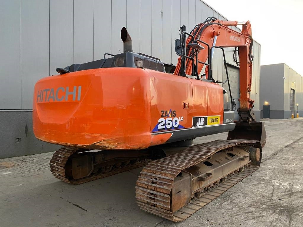 Hitachi ZX 250 LC-6 (GPS Prepared) - Pelle sur chenille: photos 5 Hitachi ZX 250 LC-6 (GPS Prepared) - Pelle sur chenille: photos 5