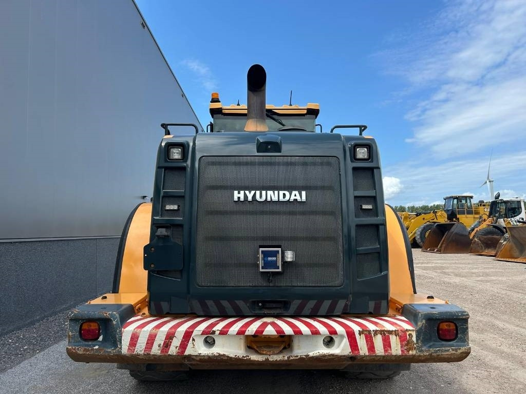 Hyundai HL 970 - Chargeuse sur pneus: photos 4 Hyundai HL 970 - Chargeuse sur pneus: photos 4
