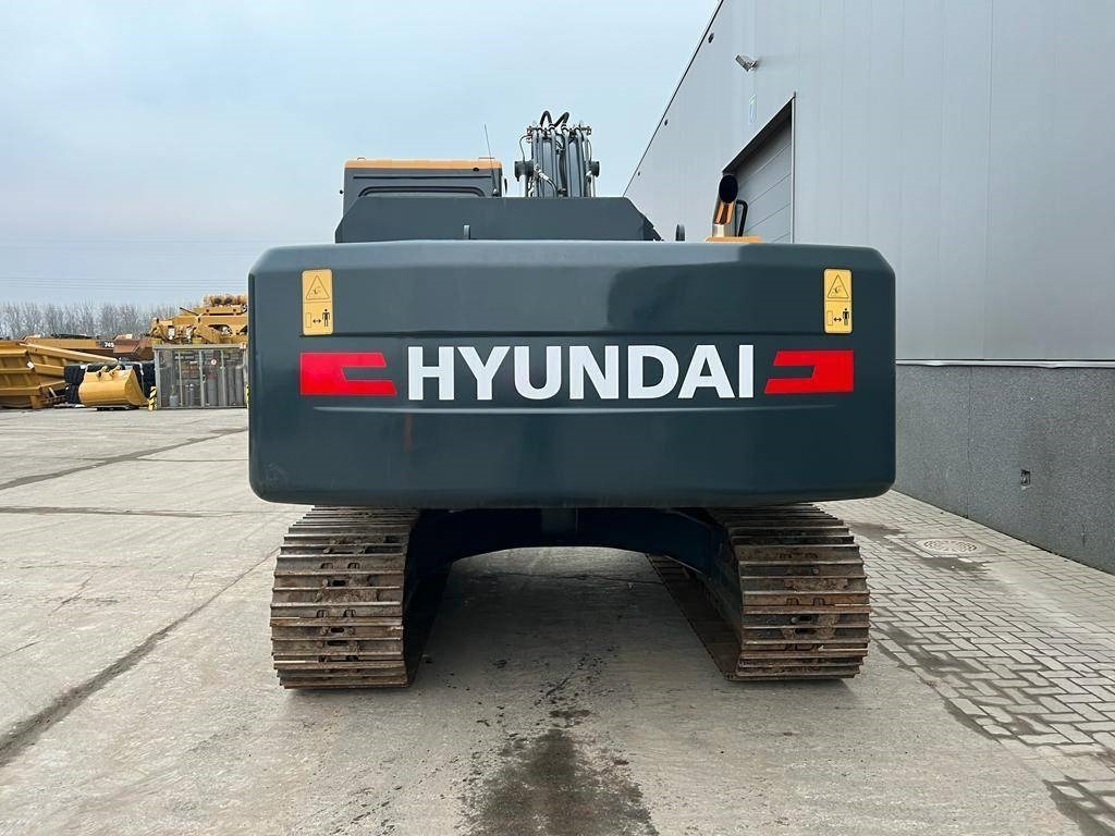 Hyundai R 210 - Pelle sur chenille: photos 4 Hyundai R 210 - Pelle sur chenille: photos 4