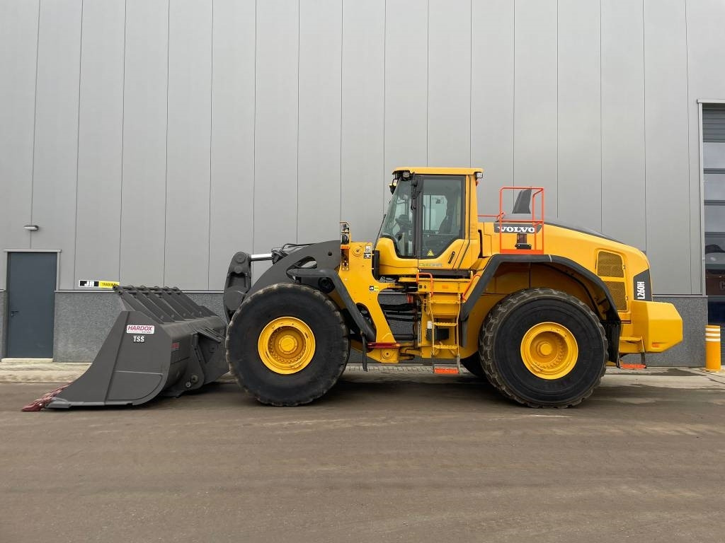 Volvo L 260 H - Chargeuse sur pneus: photos 1 Volvo L 260 H - Chargeuse sur pneus: photos 1