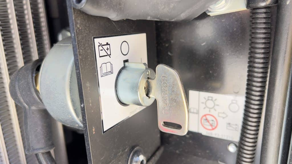 Crédit-bail de  Komatsu PC24MR-5 (tettuccio) Komatsu PC24MR-5 (tettuccio): photos 12