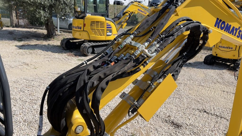 Crédit-bail de  Komatsu PC24MR-5 (tettuccio) Komatsu PC24MR-5 (tettuccio): photos 7