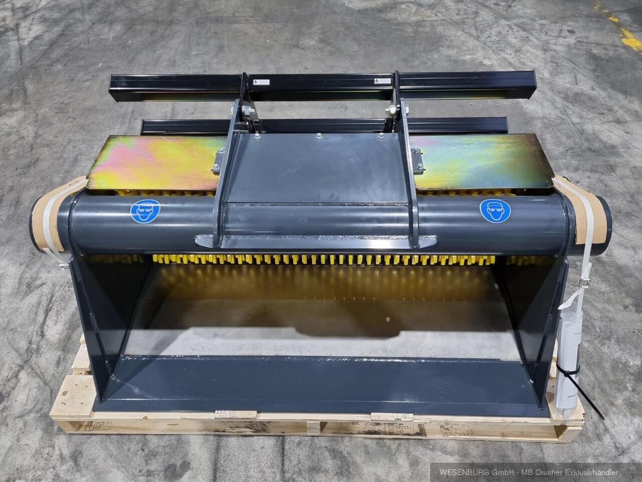 GYRUstar Sieblöffel, Separator Gyru-Star 3-150L für Lader 2,0 - 5,0 t - Godet de tri pour Chargeuse: photos 4 GYRUstar Sieblöffel, Separator Gyru-Star 3-150L für Lader 2,0 - 5,0 t - Godet de tri pour Chargeuse: photos 4