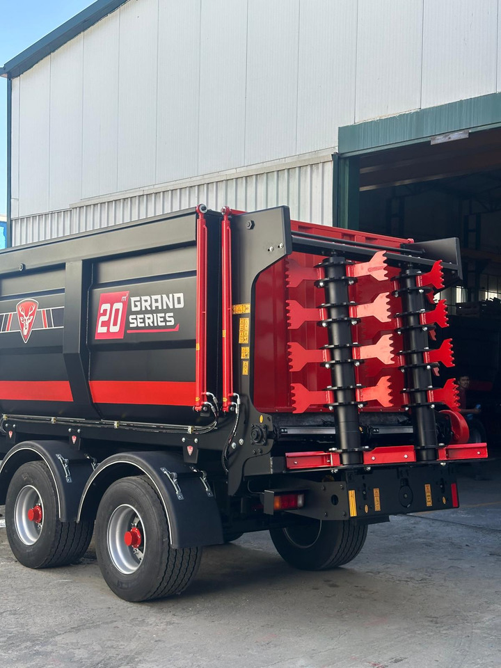 Novatar Manure Spreader Trailer 20 M3 - Epandeur à fumier: photos 2 Novatar Manure Spreader Trailer 20 M3 - Epandeur à fumier: photos 2