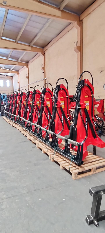 Novatar Tractor Rear Loader - Tracteur agricole: photos 2 Novatar Tractor Rear Loader - Tracteur agricole: photos 2