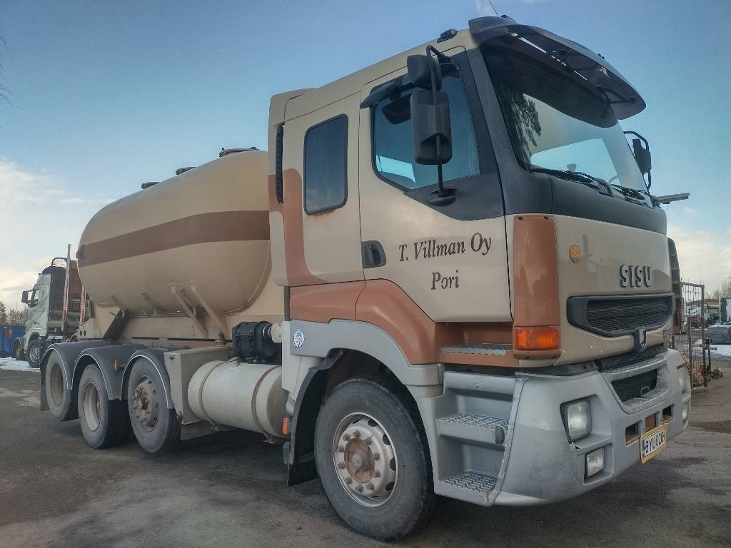 Sisu E14 8x2 kippipainepytty+kompura - Camion citerne: photos 3 Sisu E14 8x2 kippipainepytty+kompura - Camion citerne: photos 3