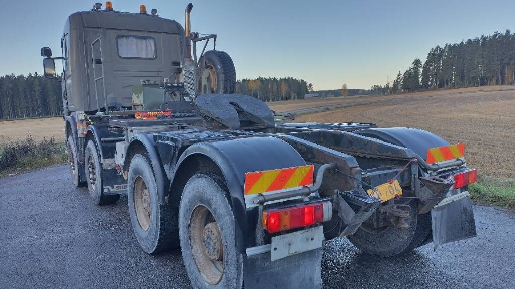 Scania R144 530 8x4 RASKASVETURI - Tracteur routier: photos 3 Scania R144 530 8x4 RASKASVETURI - Tracteur routier: photos 3