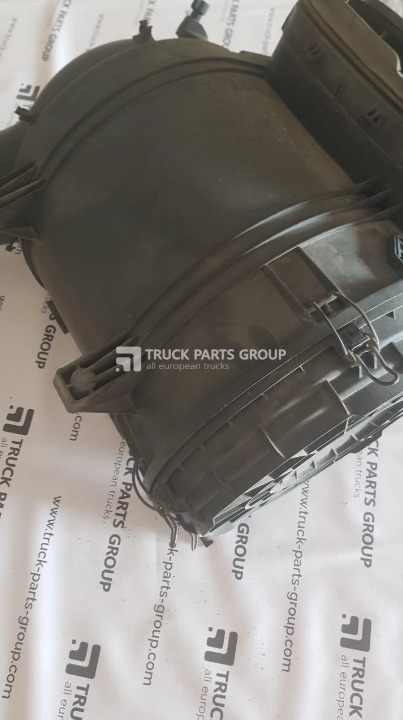 IVECO IVECO STRALIS EURO6 air filter housing, air intake unit, filter element 5801275395, 12361215283. - Filtre à air pour Camion: photos 1 IVECO IVECO STRALIS EURO6 air filter housing, air intake unit, filter element 5801275395, 12361215283. - Filtre à air pour Camion: photos 1