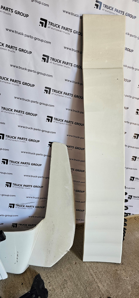 MAN MAN TGX, TGS, TGA EURO 6 spoilers, roof spoiler, air deflector kit 81629105317, 81629100269, 81629105319, 81629105320, 81629100301, 81629100268, 81629100145, 81629100205, 81629100144, 81629100204, 816 - Aérodynamique/ Spoilers pour Camion: photos 2 MAN MAN TGX, TGS, TGA EURO 6 spoilers, roof spoiler, air deflector kit 81629105317, 81629100269, 81629105319, 81629105320, 81629100301, 81629100268, 81629100145, 81629100205, 81629100144, 81629100204, 816 - Aérodynamique/ Spoilers pour Camion: photos 2