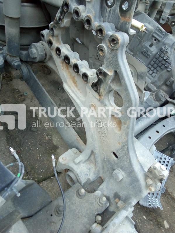 Mercedes Benz Actros MP4 EURO 5, EURO 6 emission frame parts, 9603253009, bearing bracket driving axle left + right, 9613259414, 9603253109, 9603257714, 9603257814, 9603257914, 9603258014, 9613251316, - Frame/ Châssis pour Camion: photos 1 Mercedes Benz Actros MP4 EURO 5, EURO 6 emission frame parts, 9603253009, bearing bracket driving axle left + right, 9613259414, 9603253109, 9603257714, 9603257814, 9603257914, 9603258014, 9613251316, - Frame/ Châssis pour Camion: photos 1
