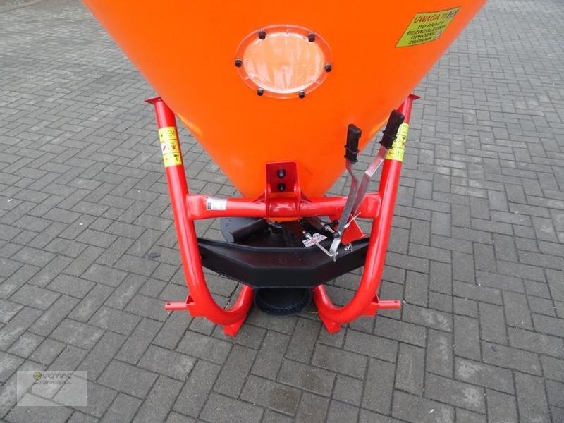 Dexwal Salzstreuer Düngerstreuer Streuer Trichterstreuer 400 Liter - Epandeur de sable: photos 2 Dexwal Salzstreuer Düngerstreuer Streuer Trichterstreuer 400 Liter - Epandeur de sable: photos 2