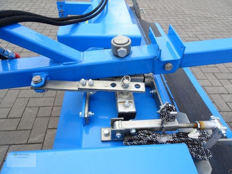 Brosse neuf Vemac Kehrmaschine 230cm Kehrbürste Schlepper Traktor Gabelstapler NEU: photos 13 Brosse neuf Vemac Kehrmaschine 230cm Kehrbürste Schlepper Traktor Gabelstapler NEU: photos 13