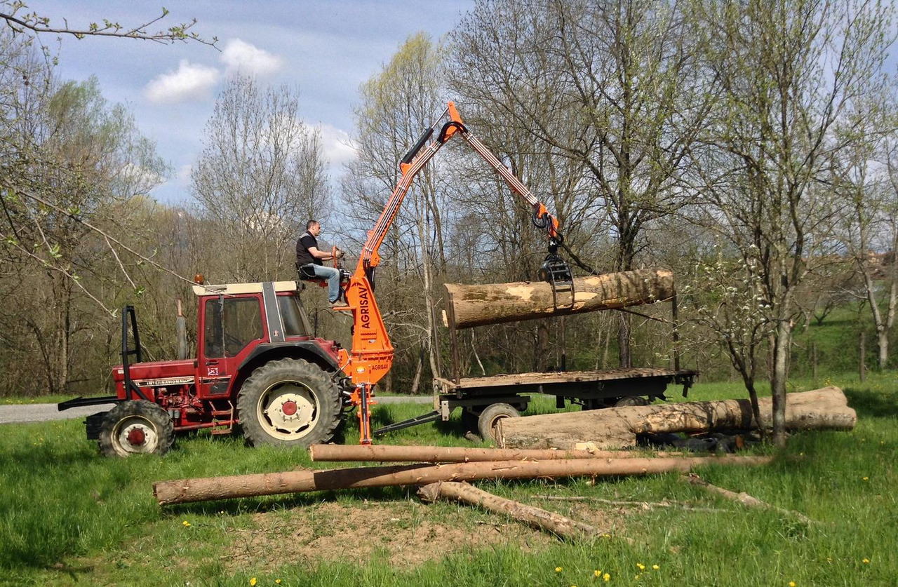 Caricatore forestale pas800 - Grue auxiliaire pour Matériel forestier: photos 2 Caricatore forestale pas800 - Grue auxiliaire pour Matériel forestier: photos 2