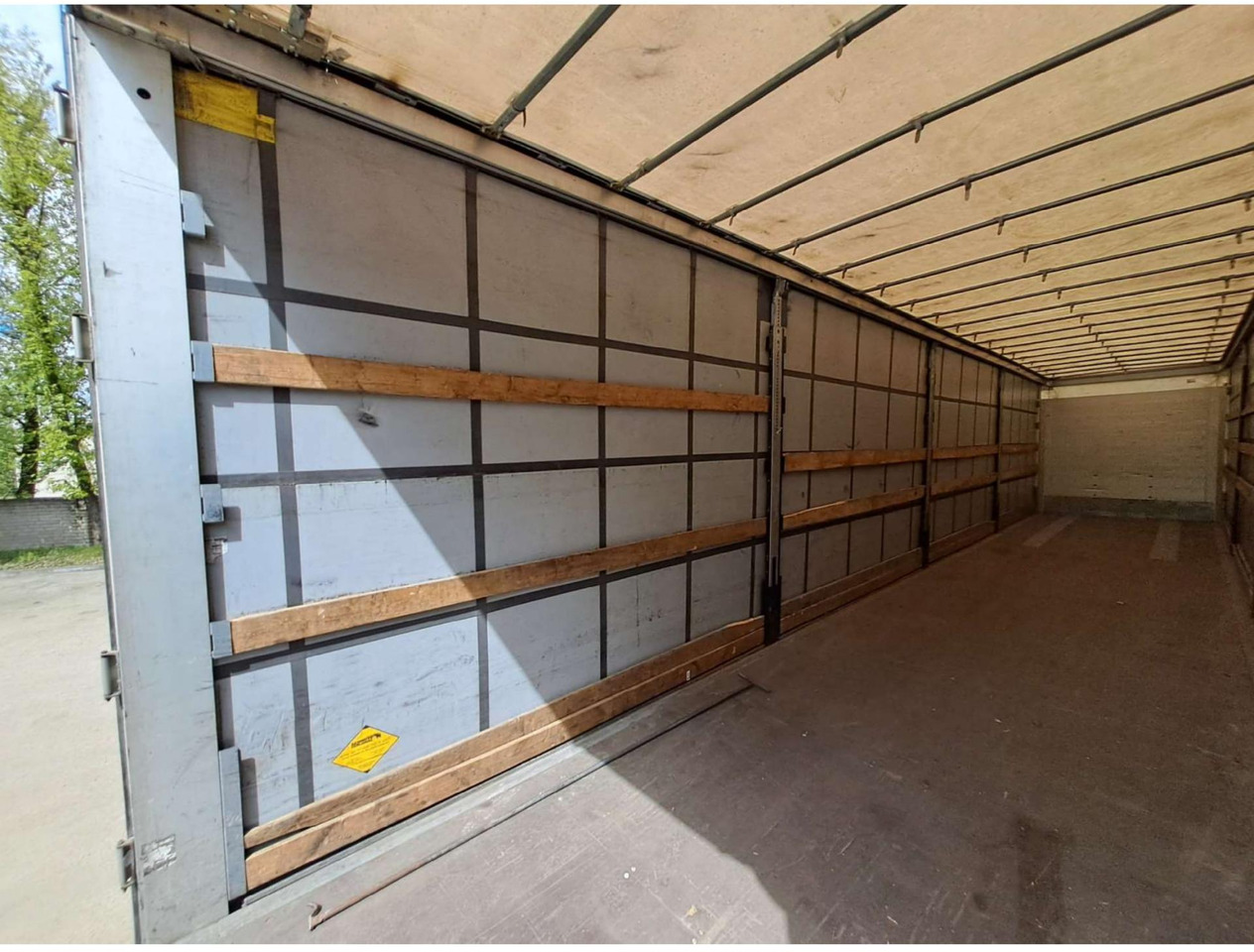 2018/2019 Schmitz Cargobull SCS24/L - Semi-remorque rideaux coulissants: photos 4 2018/2019 Schmitz Cargobull SCS24/L - Semi-remorque rideaux coulissants: photos 4
