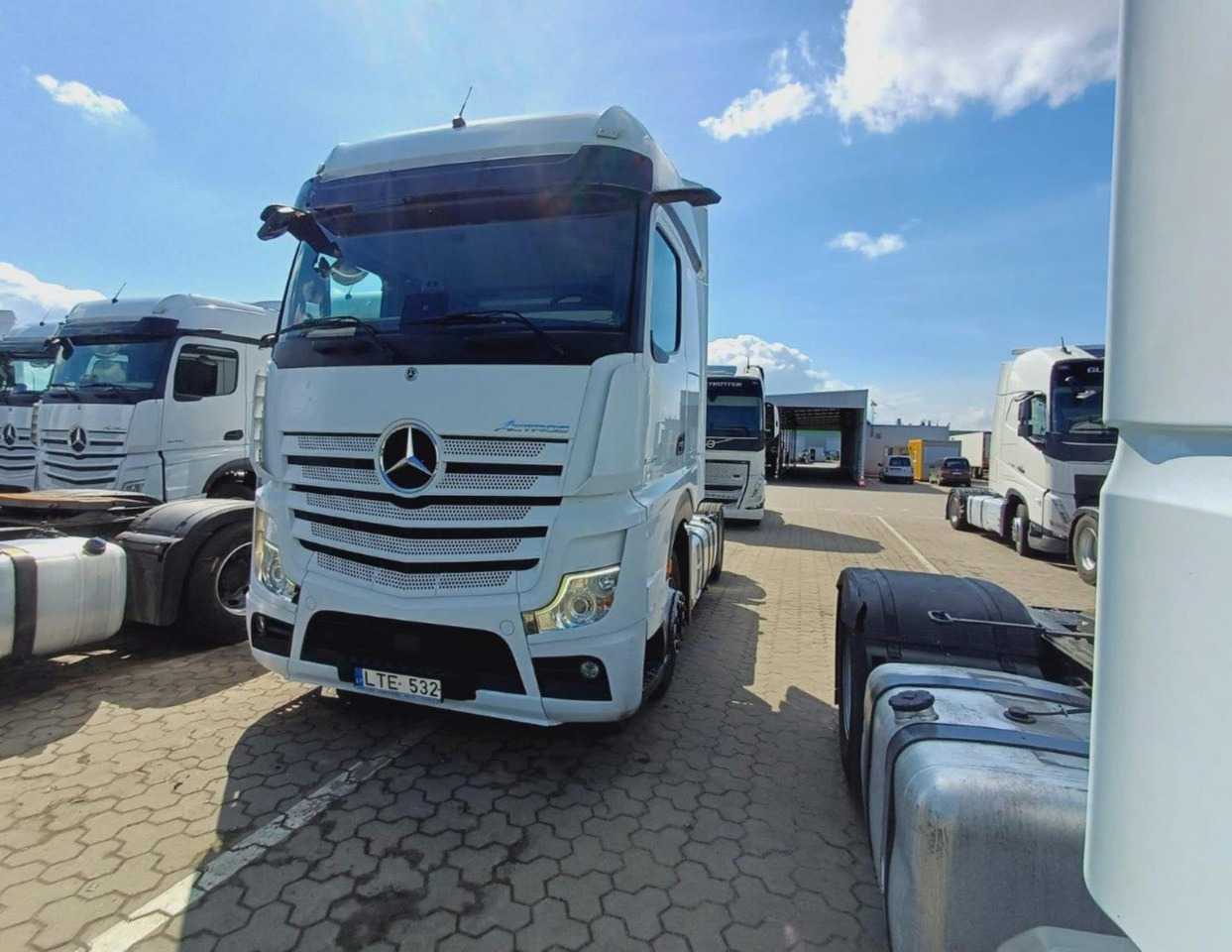 2021 Mercedes-Benz Actros 5 1845 BigSpace - Tracteur routier: photos 1 2021 Mercedes-Benz Actros 5 1845 BigSpace - Tracteur routier: photos 1
