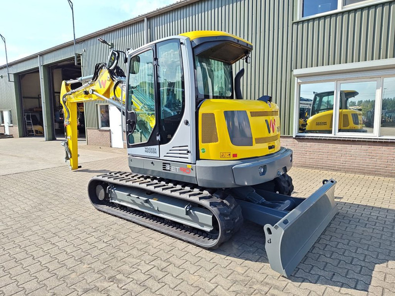 WACKER NEUSON ET90 - Pelle sur pneus: photos 2 WACKER NEUSON ET90 - Pelle sur pneus: photos 2