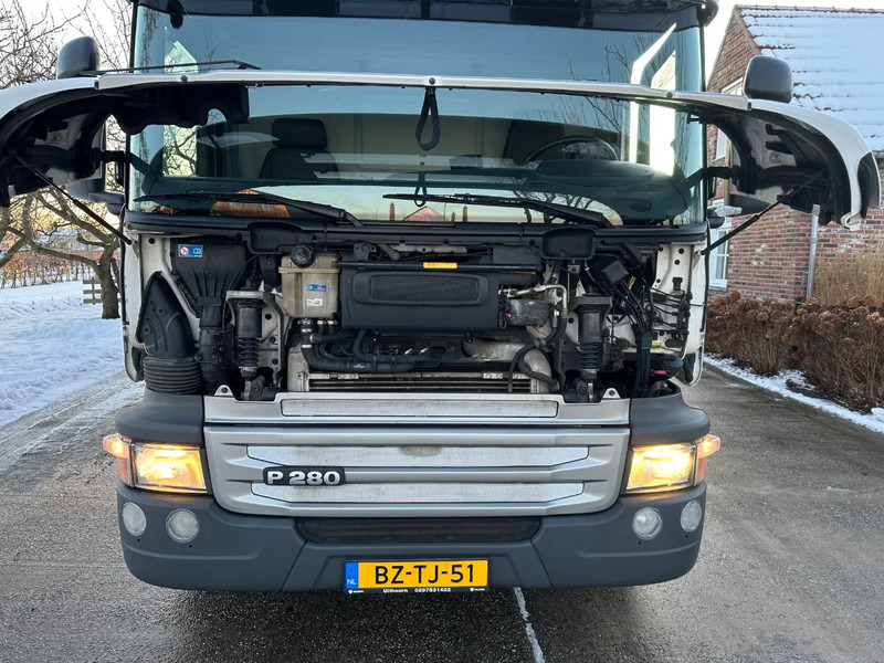 Scania P280 / NL TRUCK / 6X2 / DIJSEL 23200 LTR / EURO5 / 4 COMP / AUTOMATIC - Camion citerne: photos 4 Scania P280 / NL TRUCK / 6X2 / DIJSEL 23200 LTR / EURO5 / 4 COMP / AUTOMATIC - Camion citerne: photos 4