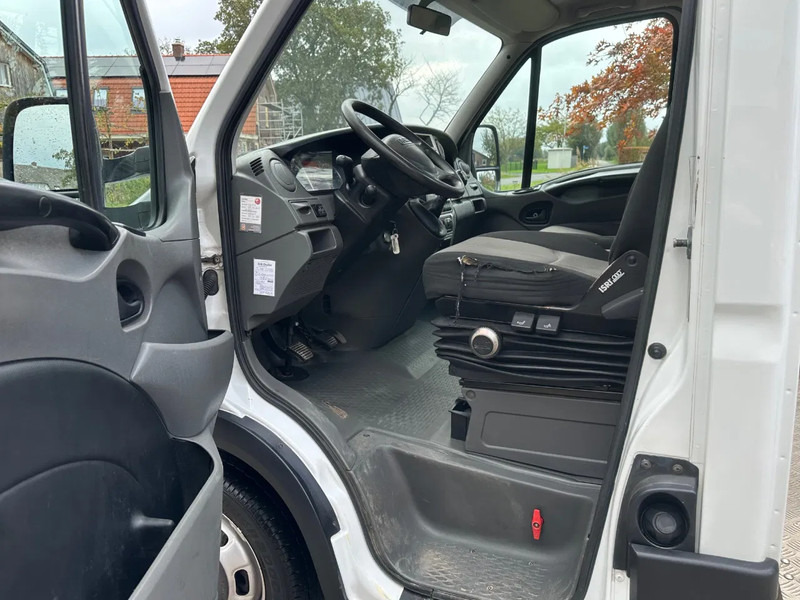 Iveco Daily 35C17 BE TREKKER 12T COMBI MET VELDHUIZEN SDO TRAILER 2008 / EURO 5 / 3 PERS. - Tracteur routier: photos 5 Iveco Daily 35C17 BE TREKKER 12T COMBI MET VELDHUIZEN SDO TRAILER 2008 / EURO 5 / 3 PERS. - Tracteur routier: photos 5