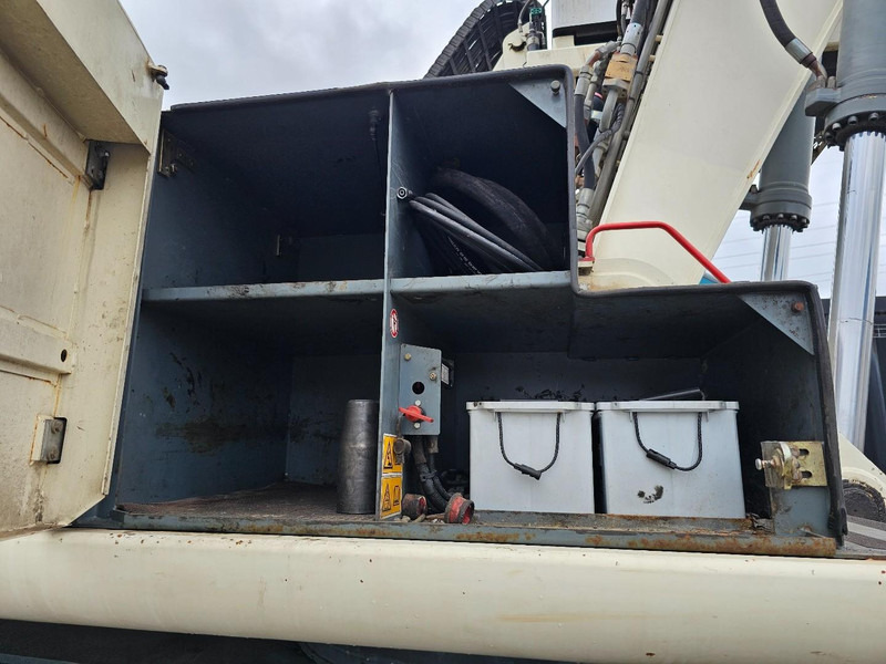 Pelle de manutention Terex TM350: photos 13