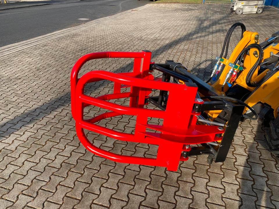 Ballengreifer/Ballenzange 1,80M *INKL.19% MWST*EURO-AUFNAHME*SOFORT VERFÜGBAR!* - Pinces: photos 1 Ballengreifer/Ballenzange 1,80M *INKL.19% MWST*EURO-AUFNAHME*SOFORT VERFÜGBAR!* - Pinces: photos 1