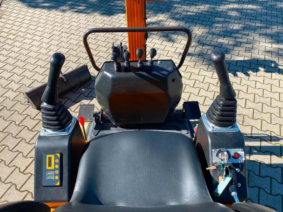 Mini pelle Minibagger BK1300JSR inkl. 3 Schaufeln *INKL.19% MWST*BERGER KRAUS*KUBOTA D902 11,8KW*JOYSTICK*SCHENKWARM*SOFORT!*: photos 9