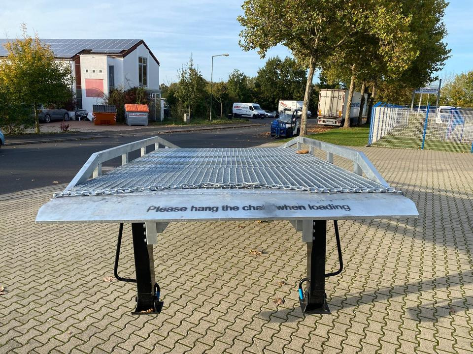 Verladerampe 8t Verzinkt Containerrampe LKW Rampe NEU *INKL.19% MWST*SOFORT VERFÜGBAR!* - Rampe de chargement: photos 3 Verladerampe 8t Verzinkt Containerrampe LKW Rampe NEU *INKL.19% MWST*SOFORT VERFÜGBAR!* - Rampe de chargement: photos 3