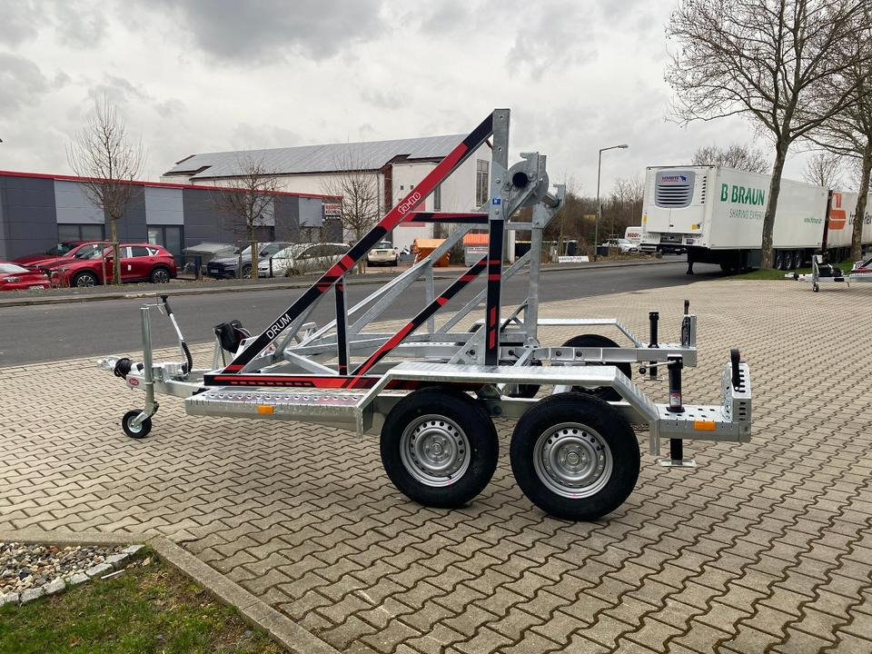 Vermietung / Kabelanhänger 2700KG / Nutzlast 2040KG / Kabeltrommel-Anhänger / Glasfaser/ 1 Woche - Remorque porte-touret: photos 4 Vermietung / Kabelanhänger 2700KG / Nutzlast 2040KG / Kabeltrommel-Anhänger / Glasfaser/ 1 Woche - Remorque porte-touret: photos 4