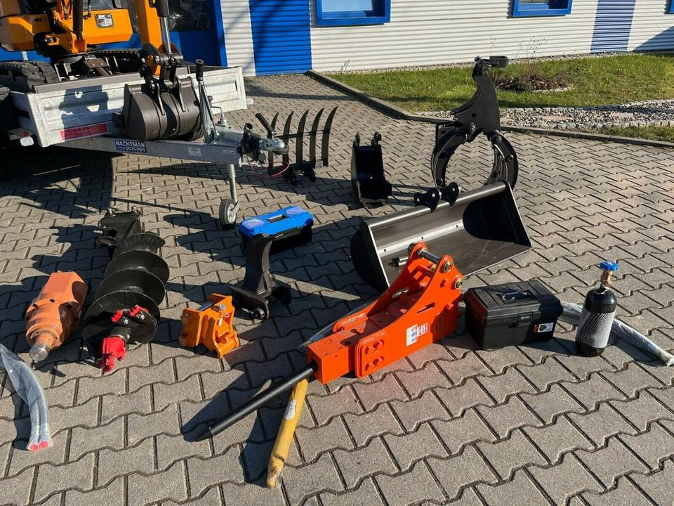 Mini pelle Vermietung / Minibagger 2-Tonnen inkl. Anhänger / ab 3 Tage / Verstellfahrwerk / Schwenkarm / Anbaugeräte: photos 7 Mini pelle Vermietung / Minibagger 2-Tonnen inkl. Anhänger / ab 3 Tage / Verstellfahrwerk / Schwenkarm / Anbaugeräte: photos 7