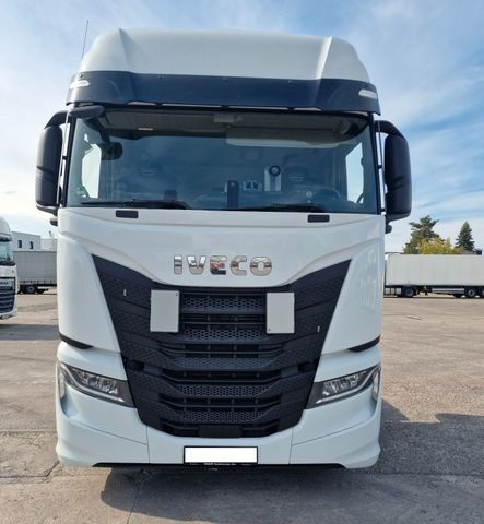 Iveco AS440ST*LNG*Standard*2022*2 Tanks - Tracteur routier: photos 1 Iveco AS440ST*LNG*Standard*2022*2 Tanks - Tracteur routier: photos 1