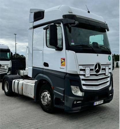 MERCEDES-BENZ Actros 1845 with retarder - Tracteur routier: photos 1 MERCEDES-BENZ Actros 1845 with retarder - Tracteur routier: photos 1