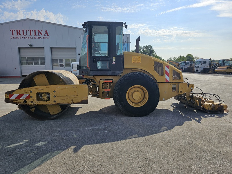 CATERPILLAR CS56 - Compacteur à pieds de mouton/ Monocylindre: photos 1 CATERPILLAR CS56 - Compacteur à pieds de mouton/ Monocylindre: photos 1