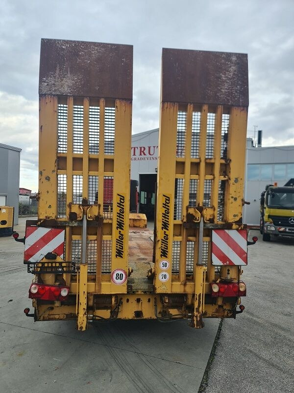 Müller-Mitteltal TS5 - Semi-remorque surbaissé: photos 4 Müller-Mitteltal TS5 - Semi-remorque surbaissé: photos 4