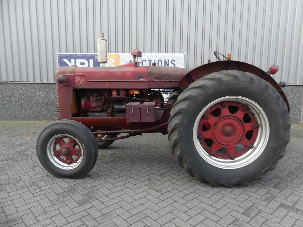 Mc Cormick WD9 - Autre matériel: photos 3 Mc Cormick WD9 - Autre matériel: photos 3