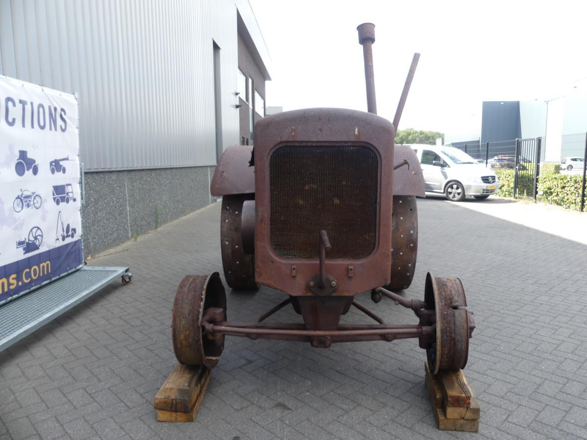 Tracteur agricole Deutz F3M417: photos 32