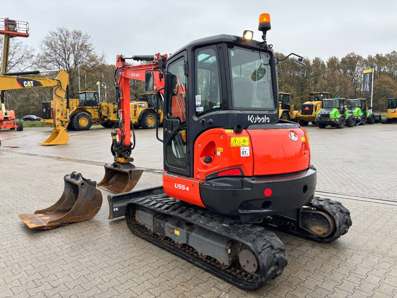 Kubota U 55-4 - Mini pelle: photos 2 Kubota U 55-4 - Mini pelle: photos 2