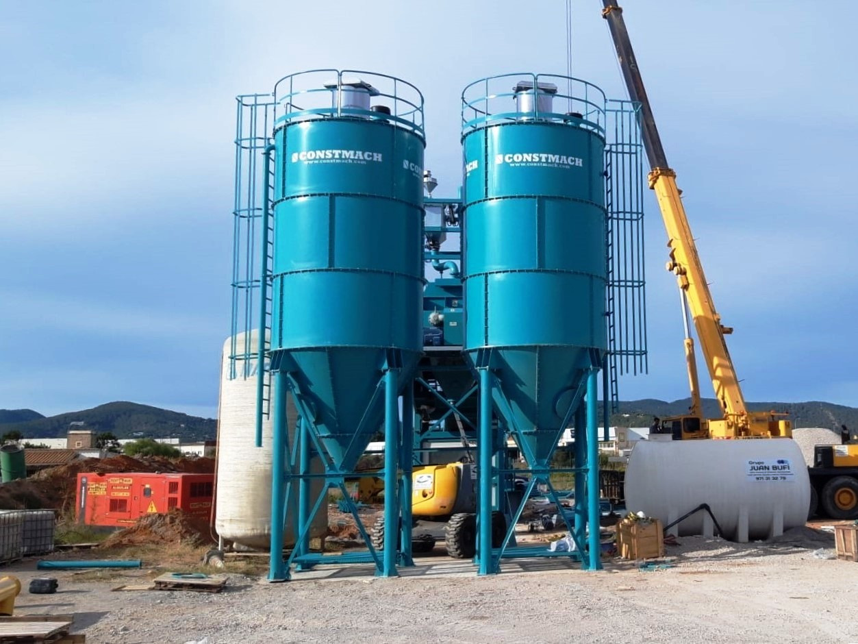 Constmach Silo à Ciment d'une Capacité de 50 Tonnes - Silo à ciment: photos 1 Constmach Silo à Ciment d'une Capacité de 50 Tonnes - Silo à ciment: photos 1