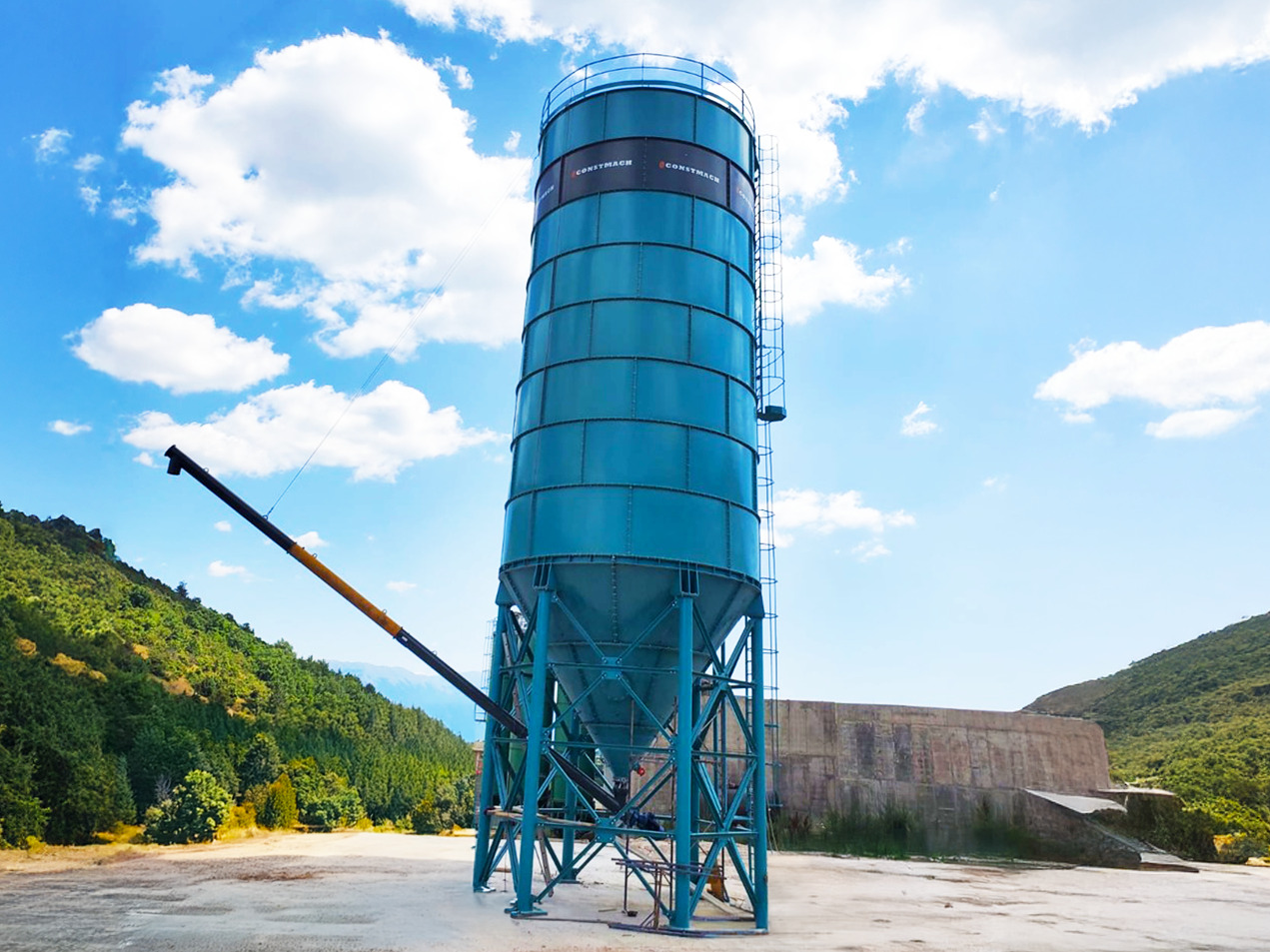 Constmach Silo à Ciment d'une Capacité de 500 Tonnes - Silo à ciment: photos 1 Constmach Silo à Ciment d'une Capacité de 500 Tonnes - Silo à ciment: photos 1