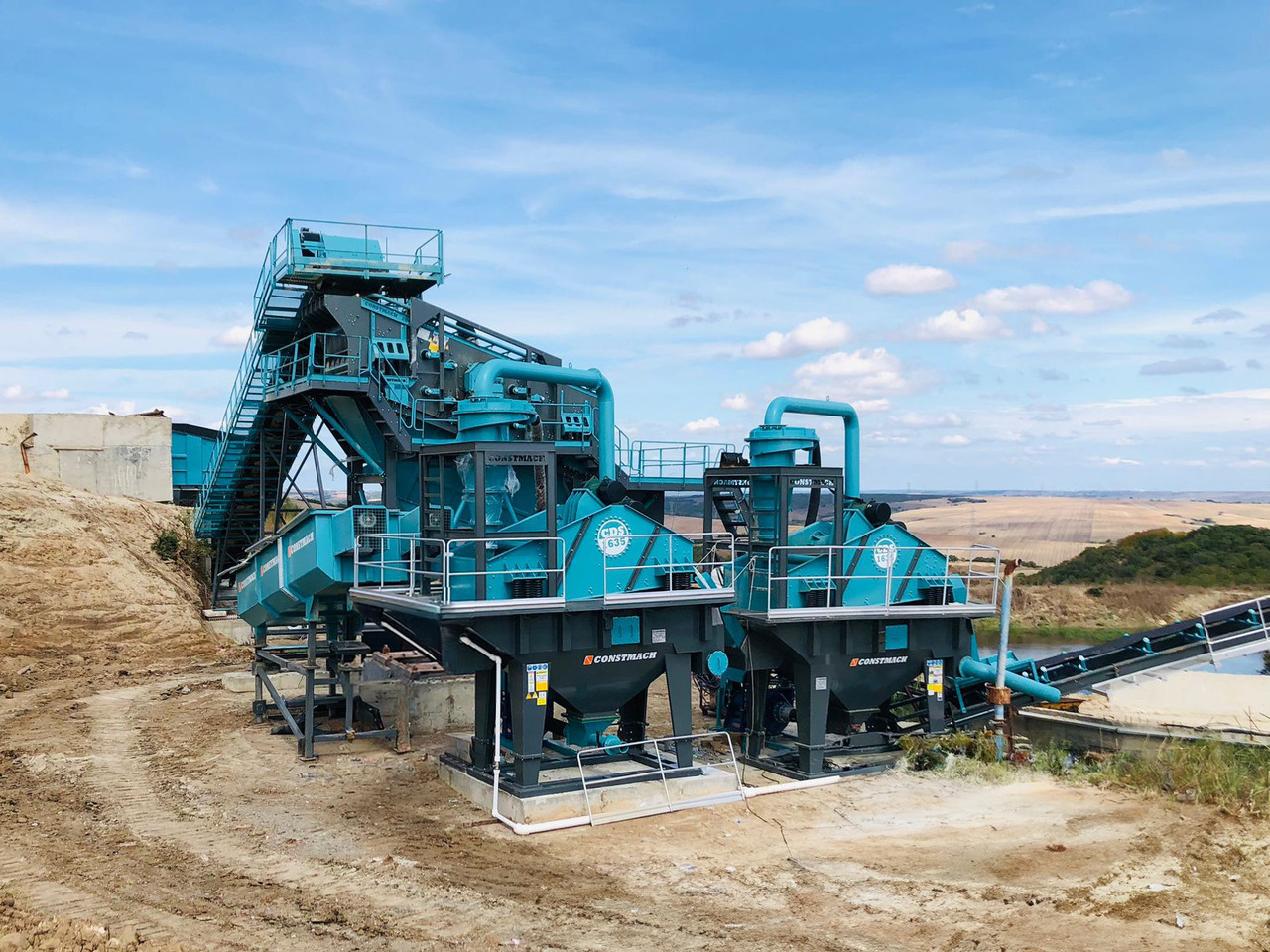 Constmach Stationary Sand And Gravel Washing And Screening Plant - Crible: photos 4 Constmach Stationary Sand And Gravel Washing And Screening Plant - Crible: photos 4