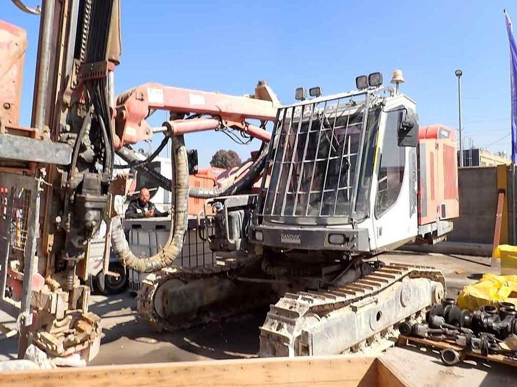 Sandvik DX800  - Foreuse: photos 1 Sandvik DX800  - Foreuse: photos 1