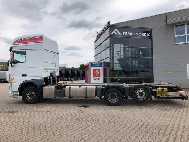 DAF XF460 SSC Liftachse*LBW*AHK*Standkl*Mega - Camion porte-conteneur/ Caisse mobile: photos 1 DAF XF460 SSC Liftachse*LBW*AHK*Standkl*Mega - Camion porte-conteneur/ Caisse mobile: photos 1