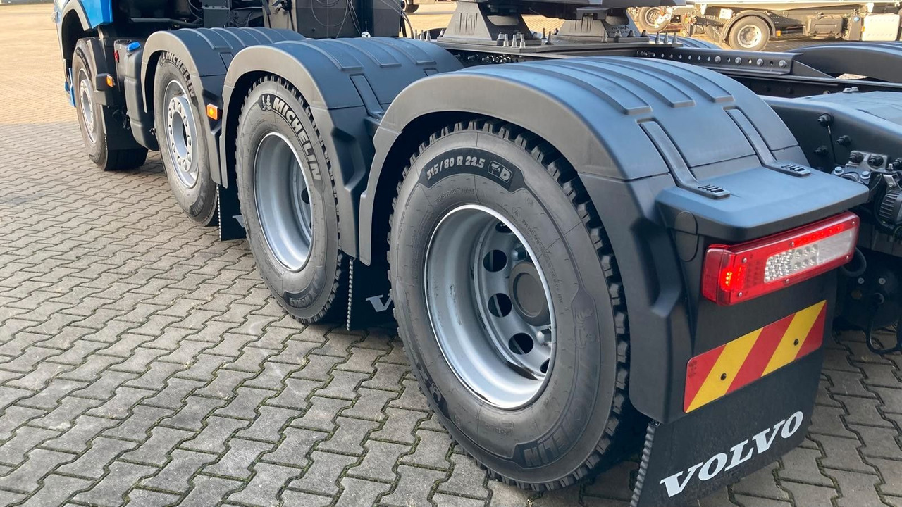 Tracteur routier neuf Volvo FH16 750 XL 8x4 Tridem*100T*Kriechgänge*Retarder Volvo FH16 750 XL 8x4 Tridem*100T*Kriechgänge*Retarder: photos 8