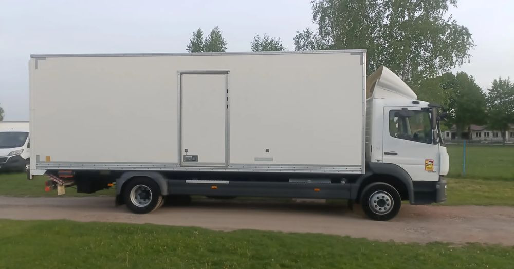 Mercedes-Benz Atego 1218 - Camion fourgon: photos 4 Mercedes-Benz Atego 1218 - Camion fourgon: photos 4