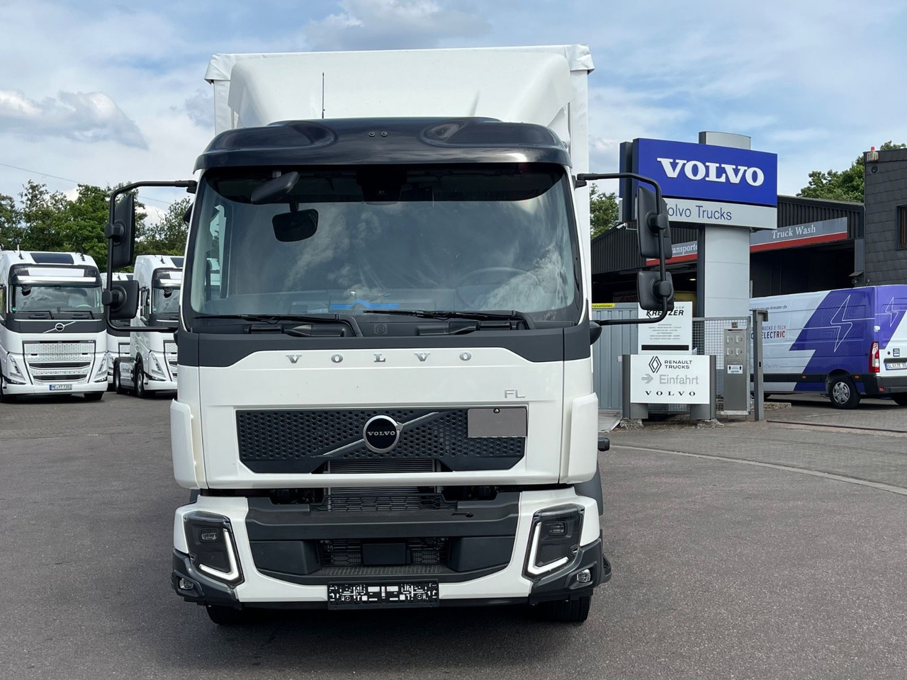 Volvo FL 14.245 Junge Schiebeplanenaufbau LBW - Camion à rideaux coulissants: photos 2 Volvo FL 14.245 Junge Schiebeplanenaufbau LBW - Camion à rideaux coulissants: photos 2