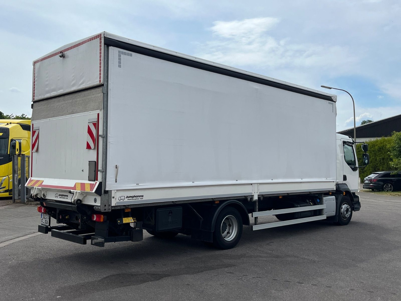 Volvo FL 14.245 Junghanns Schiebeplane LBW - Camion à rideaux coulissants: photos 5 Volvo FL 14.245 Junghanns Schiebeplane LBW - Camion à rideaux coulissants: photos 5