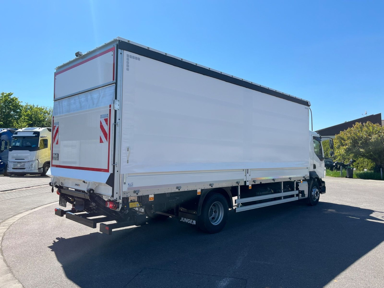 Volvo FL 16.280 Junge Schiebeplane - Camion à rideaux coulissants: photos 5 Volvo FL 16.280 Junge Schiebeplane - Camion à rideaux coulissants: photos 5