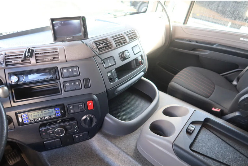 DAF CF 450 8x2 Koel/Vries Carrier Supra 1150 Diesel/Electric FRC 10/2027 - Camion frigorifique: photos 5 DAF CF 450 8x2 Koel/Vries Carrier Supra 1150 Diesel/Electric FRC 10/2027 - Camion frigorifique: photos 5