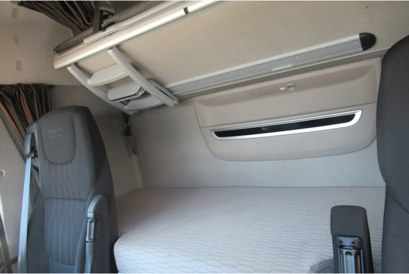 DAF XF 450 FAR BDF Systeem - Camion porte-conteneur/ Caisse mobile: photos 4 DAF XF 450 FAR BDF Systeem - Camion porte-conteneur/ Caisse mobile: photos 4